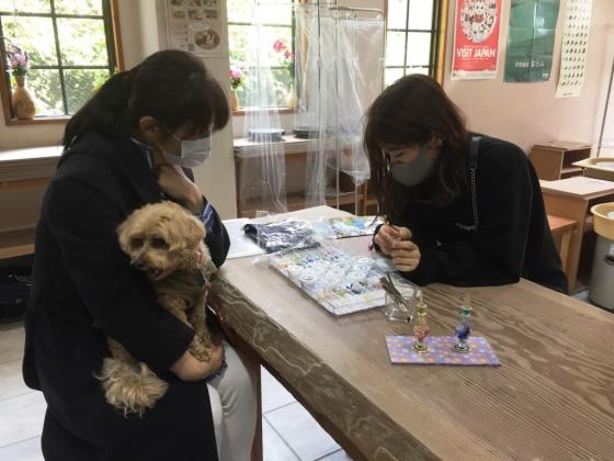 美容室diekyusseの皆様 電動ろくろに釘付け 第十二回全国公募 九炉土 干支コンテスト 子 マップル伊豆07 08に掲載されました伊豆新聞 12月16日号に掲載されました伊豆急ケーブルネットワーク Ikc で冬休み干支イベントの模様が放映されました08年 冬休みイベント 美容室diekyusseの皆様 電動ろくろに釘付け 第十二回全国公募 九炉土 干支コンテスト 子 マップル伊豆07 08に掲載されました伊豆新聞 12月16日号に掲載されました伊豆急ケーブルネットワーク Ikc で冬休み干支イベントの模様が放映されました08年 冬休みイベント